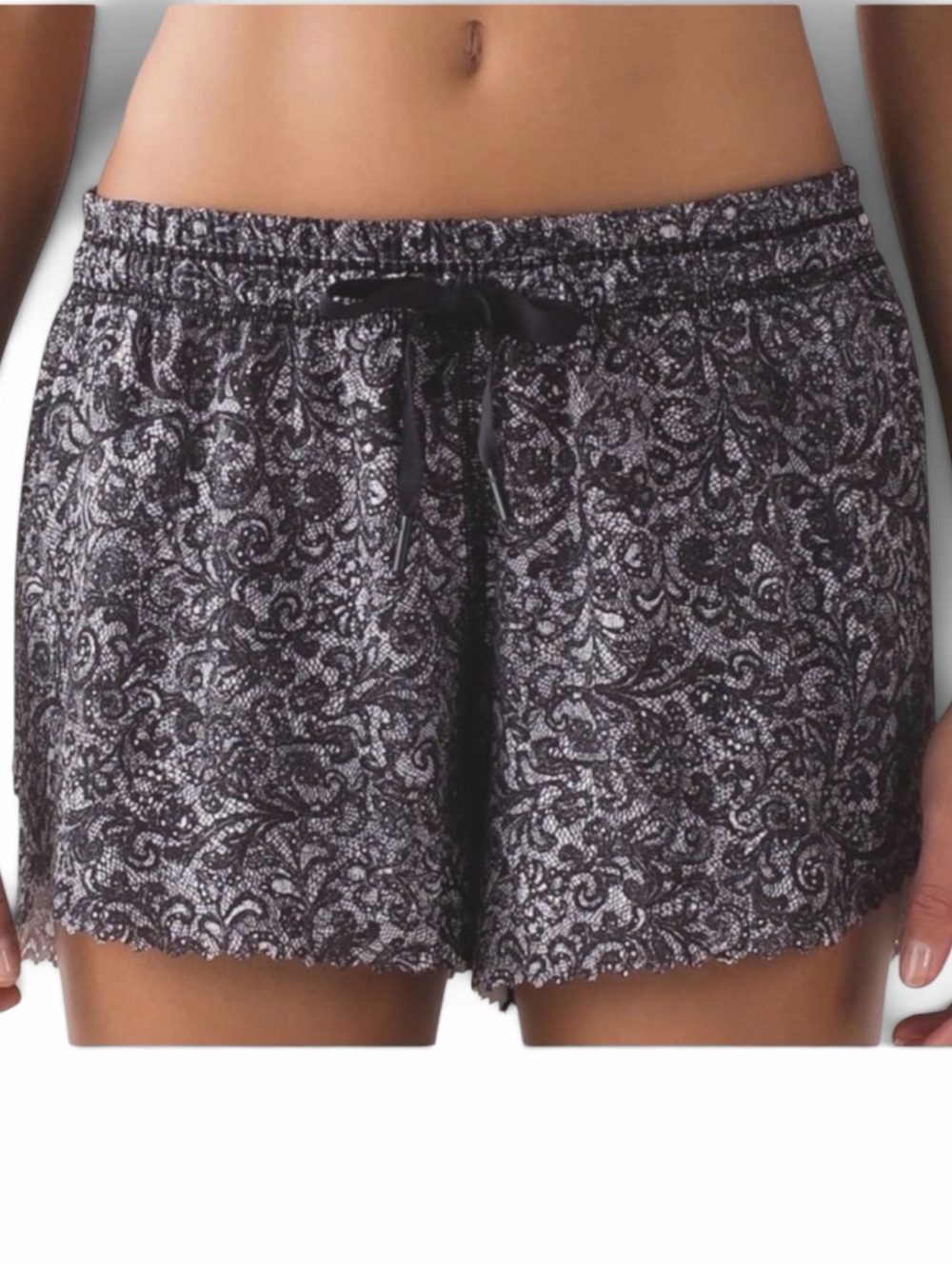 Lululemon Hit It Short (3 1/2") Mini Cinder Lace White Black / Black Size 6